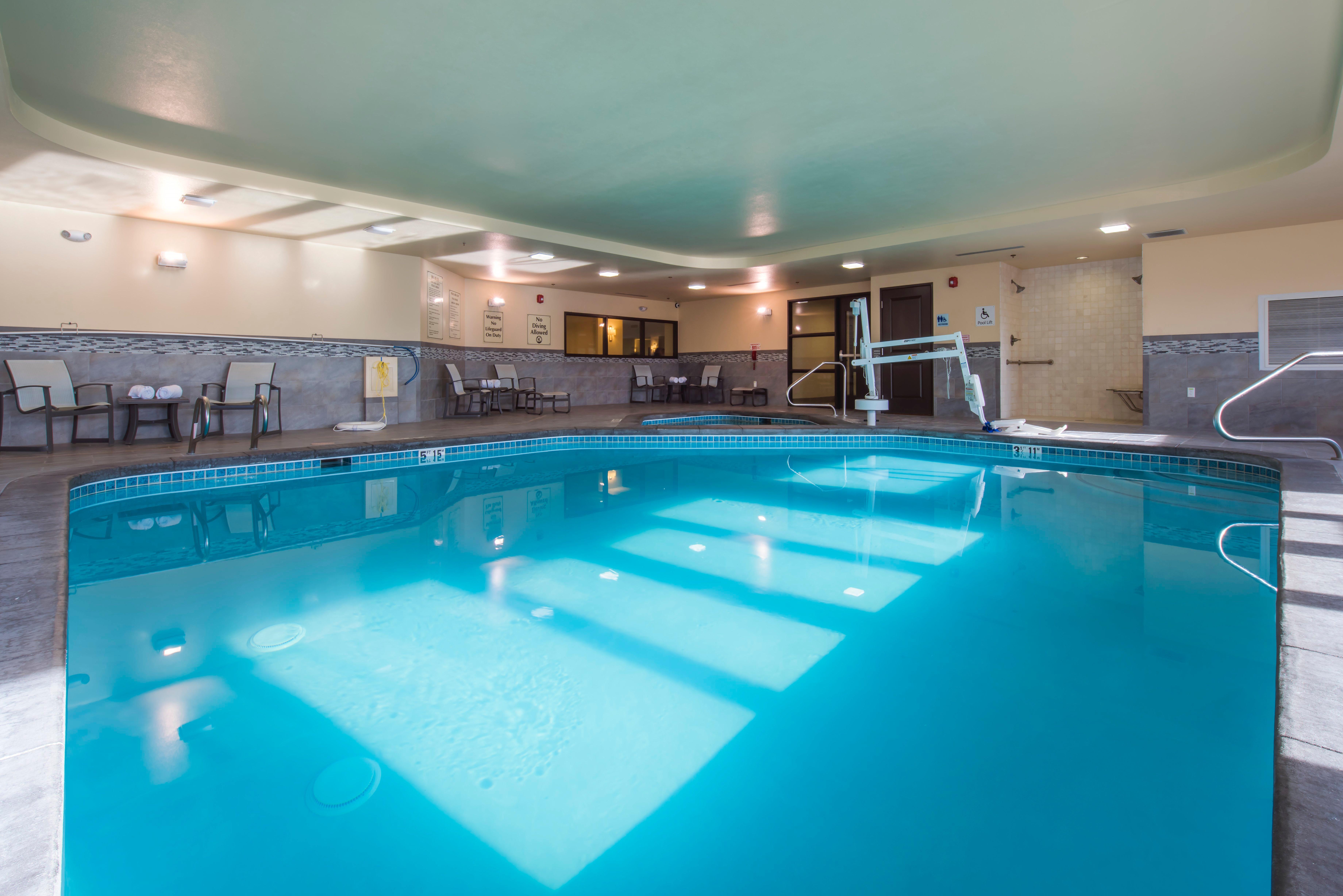Holiday Inn Express & Suites Colorado Springs Central By Ihg מראה חיצוני תמונה