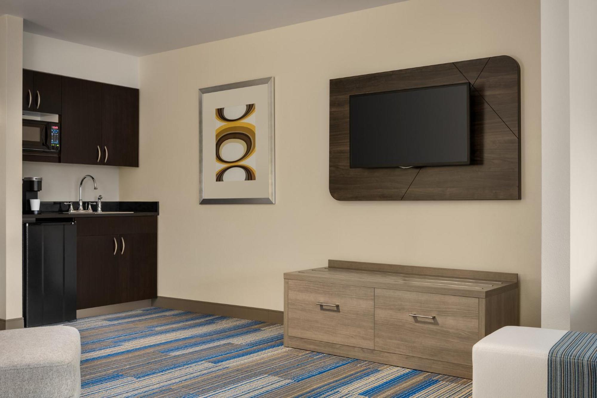 Holiday Inn Express & Suites Colorado Springs Central By Ihg מראה חיצוני תמונה