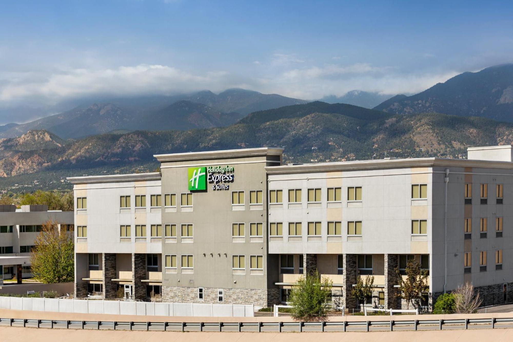 Holiday Inn Express & Suites Colorado Springs Central By Ihg מראה חיצוני תמונה